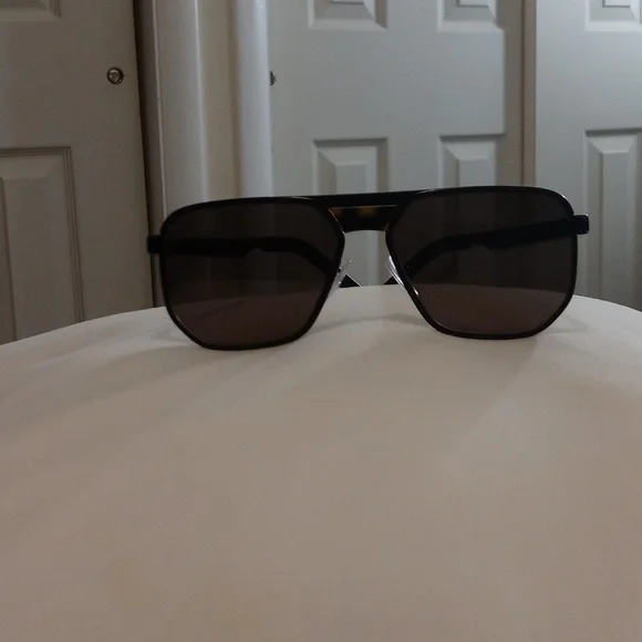 PRADA Mens Sunglasses NWOT or original case - Picture 2 of 10